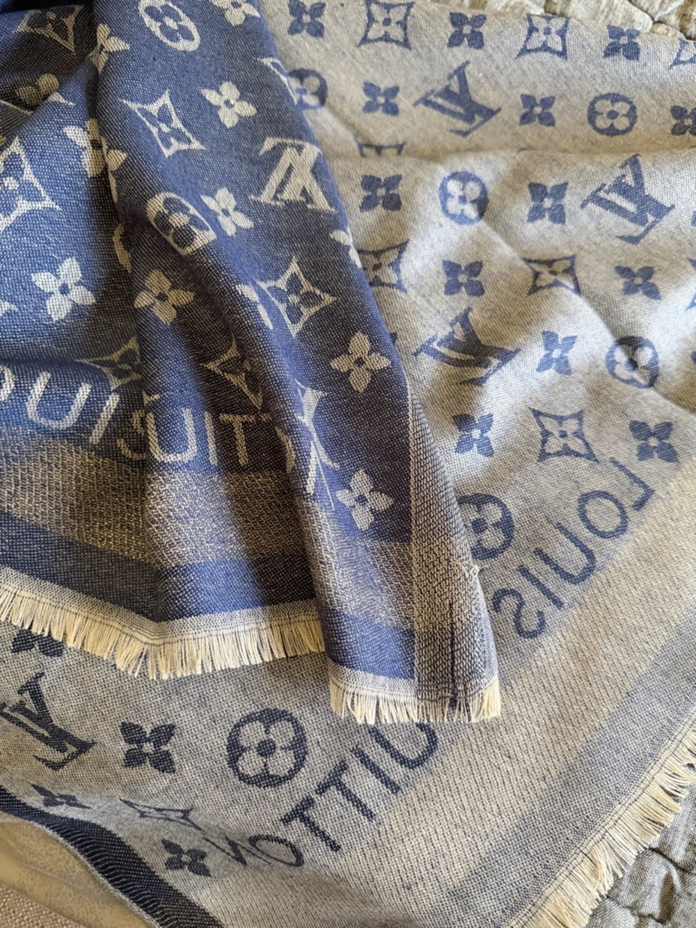 Louis Vuitton Mustard & Cream Monogram Shawl Scarf - Picture 6 of 7